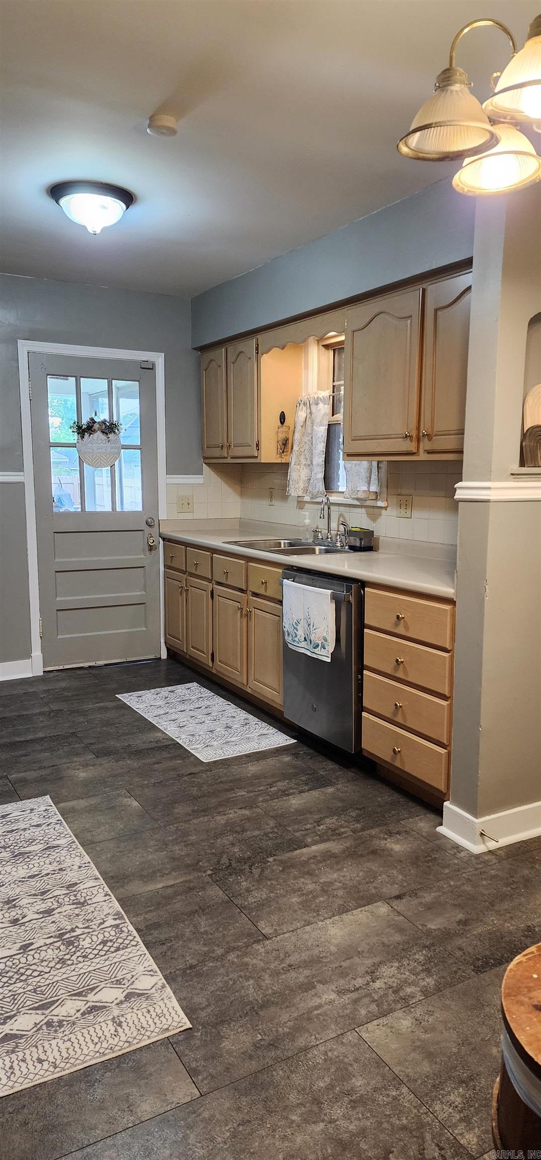 ROBERTSONS SUBDIVISION - Residential