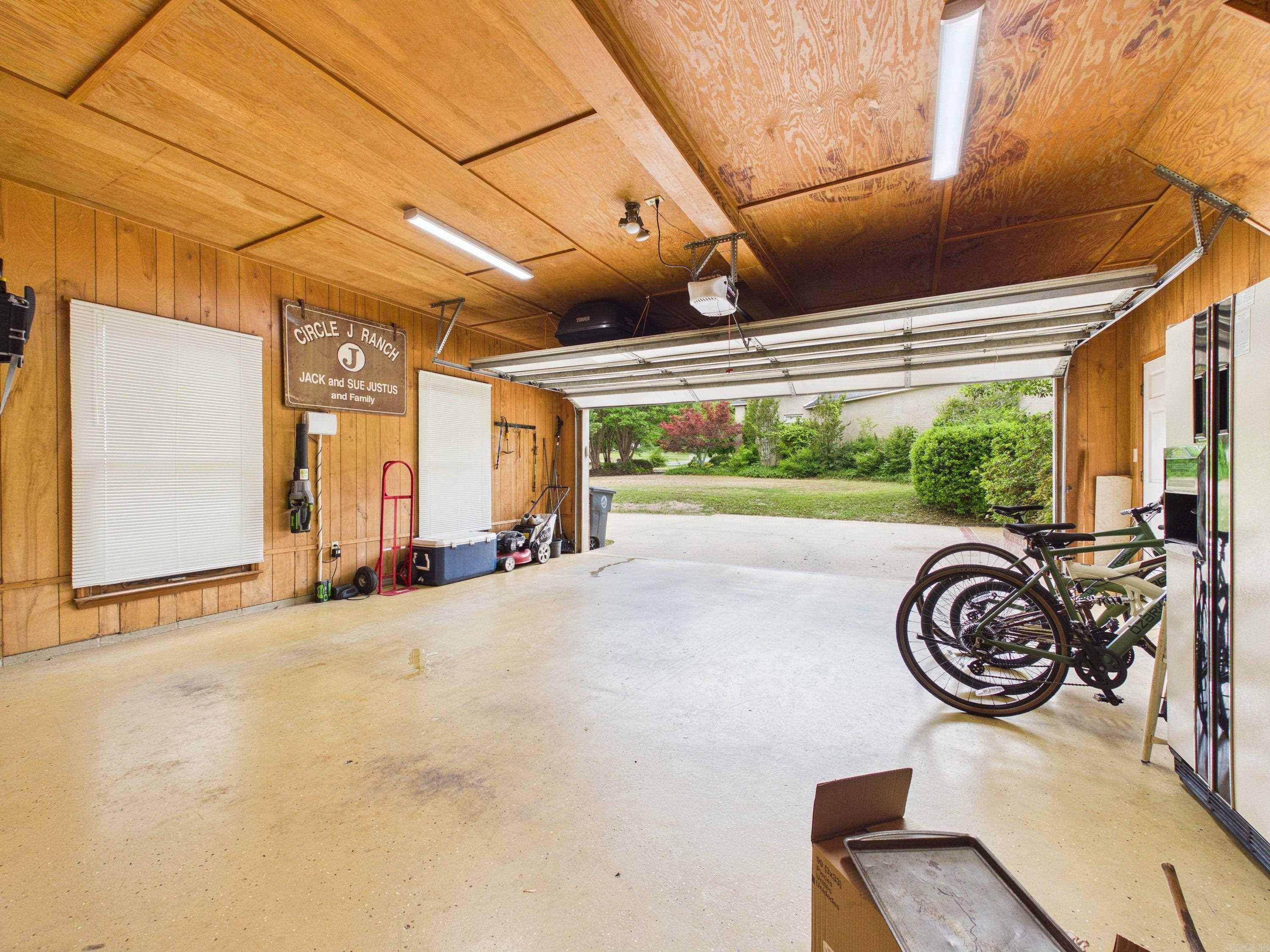 COUNTRY CLUB ADD (SEARCY) - Residential