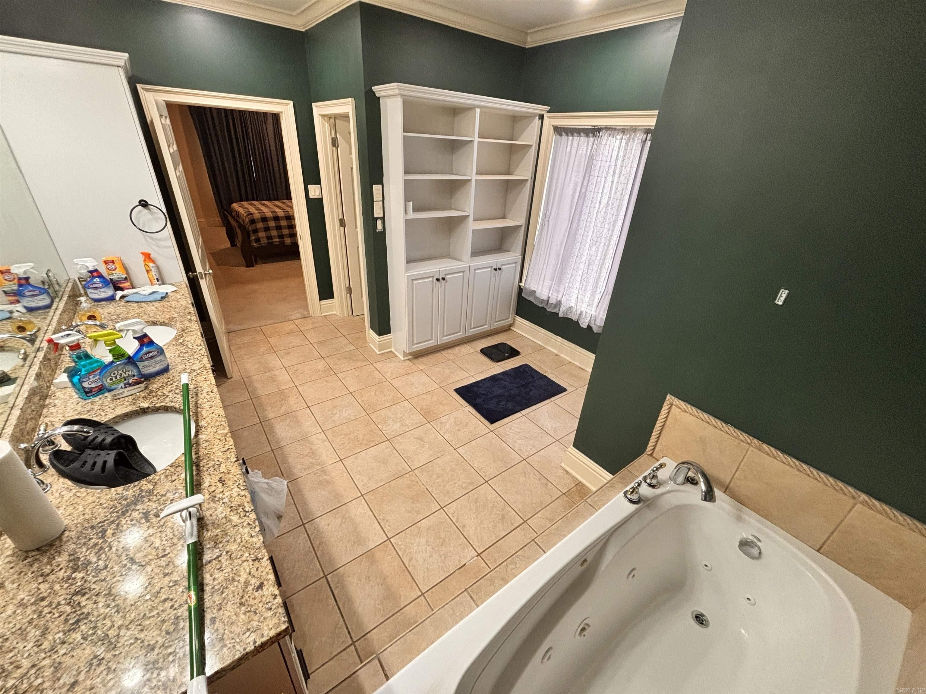 OVERLOOK PARK - Residential