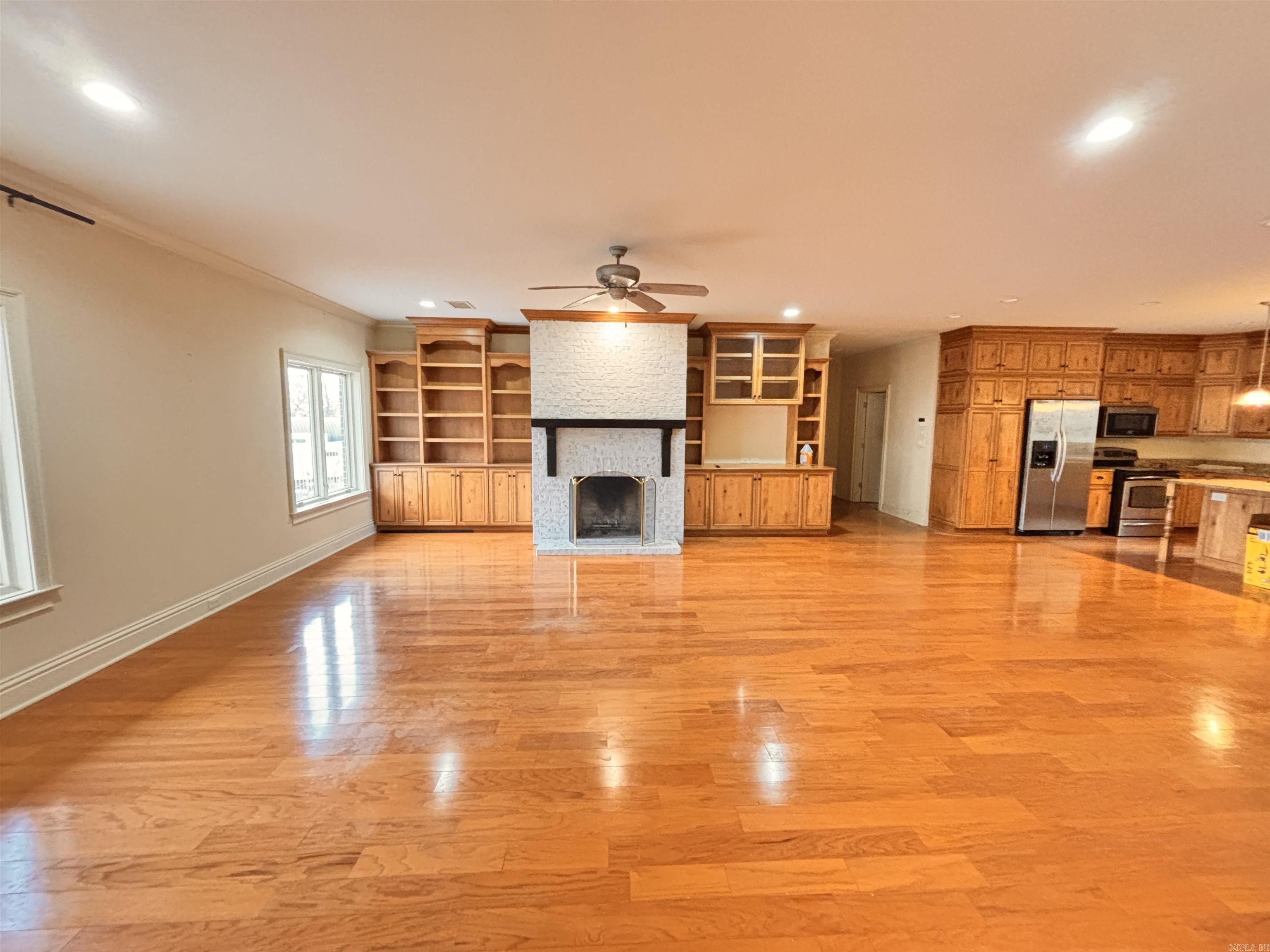 OVERLOOK PARK - Residential