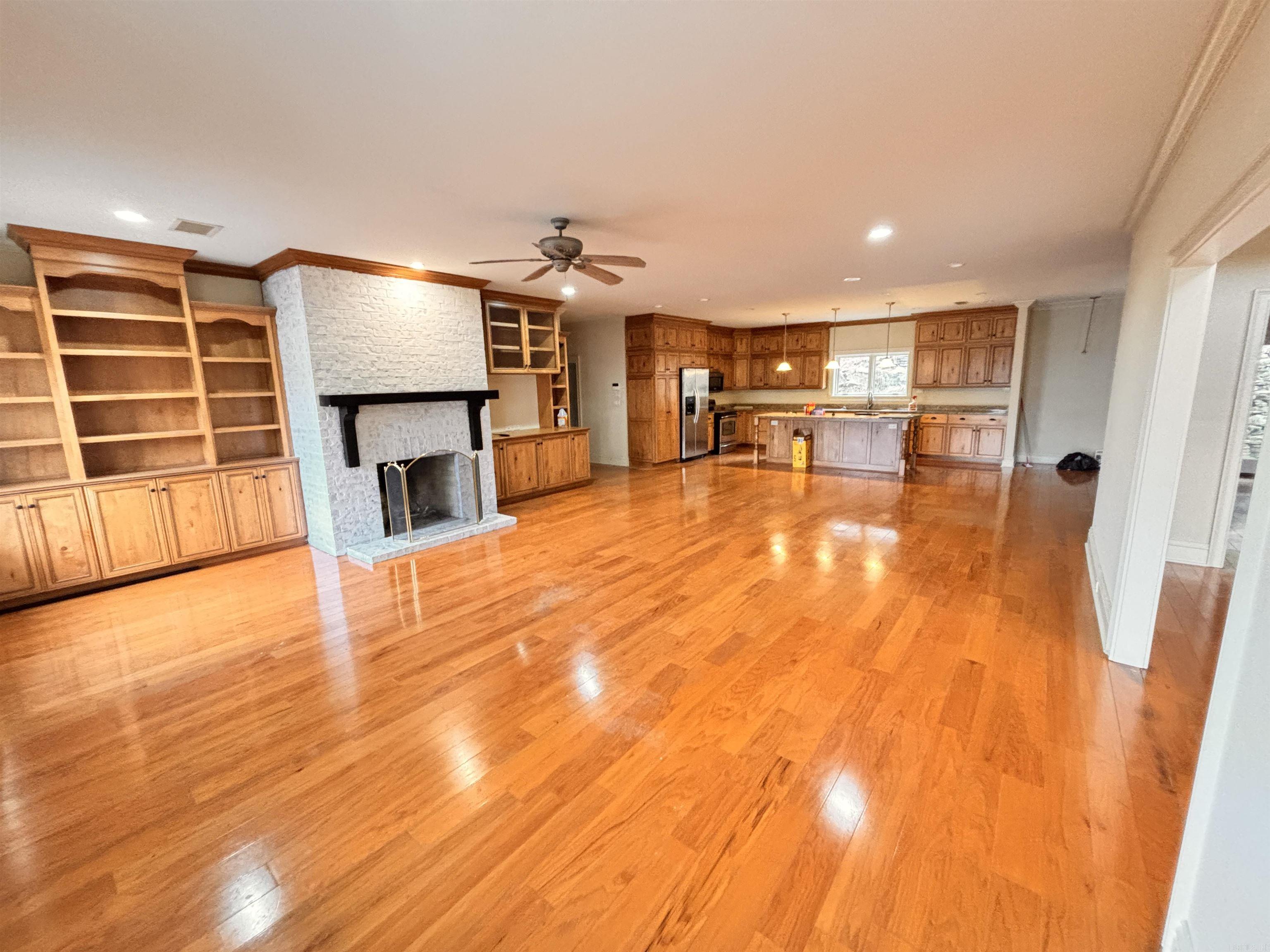 OVERLOOK PARK - Residential