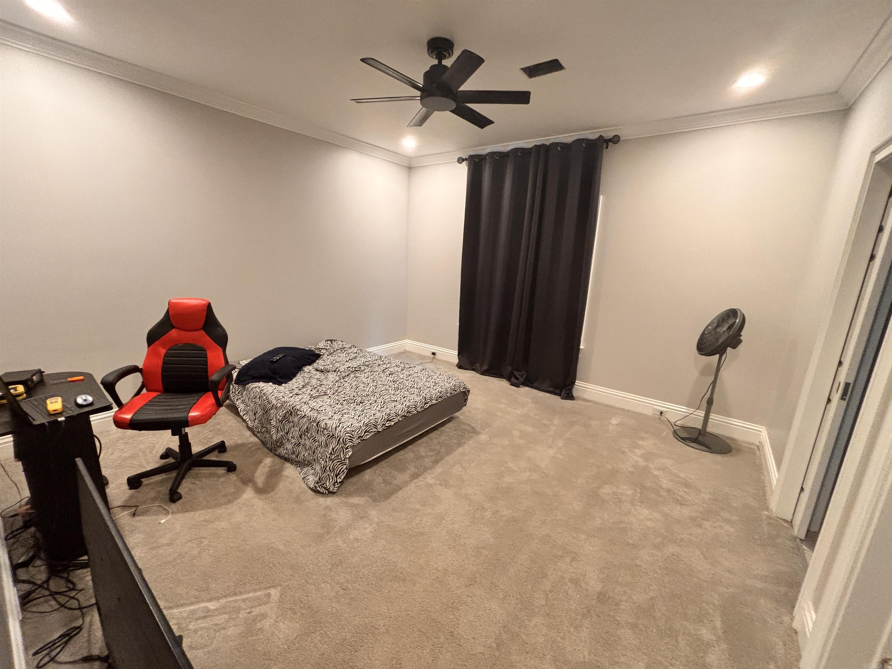 OVERLOOK PARK - Residential