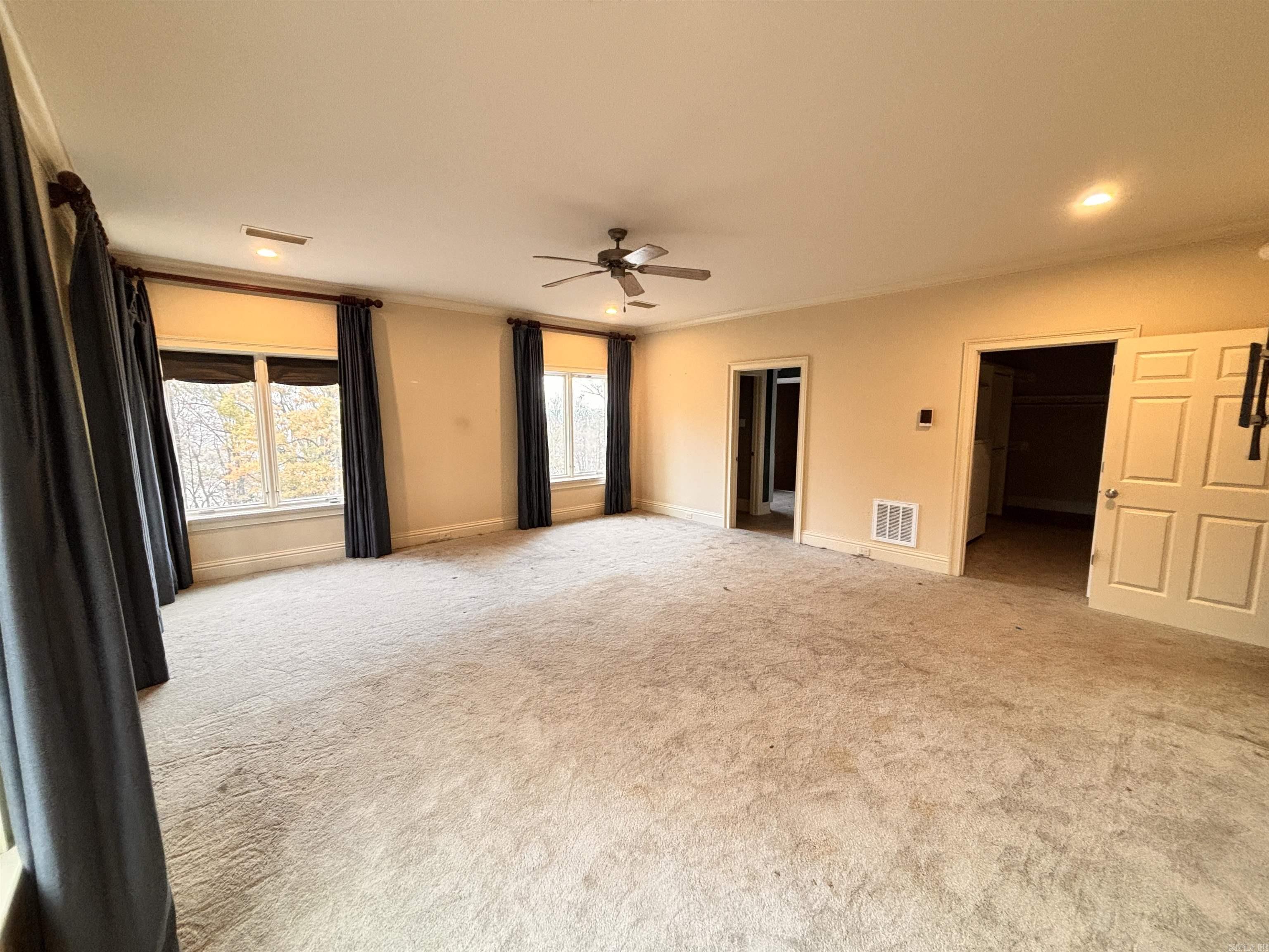 OVERLOOK PARK - Residential