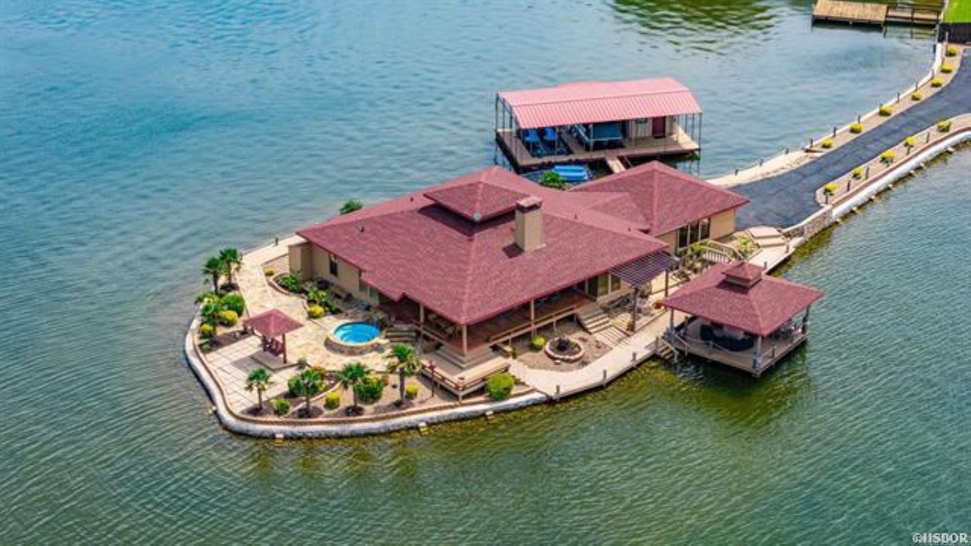 Farr Shores - Residential