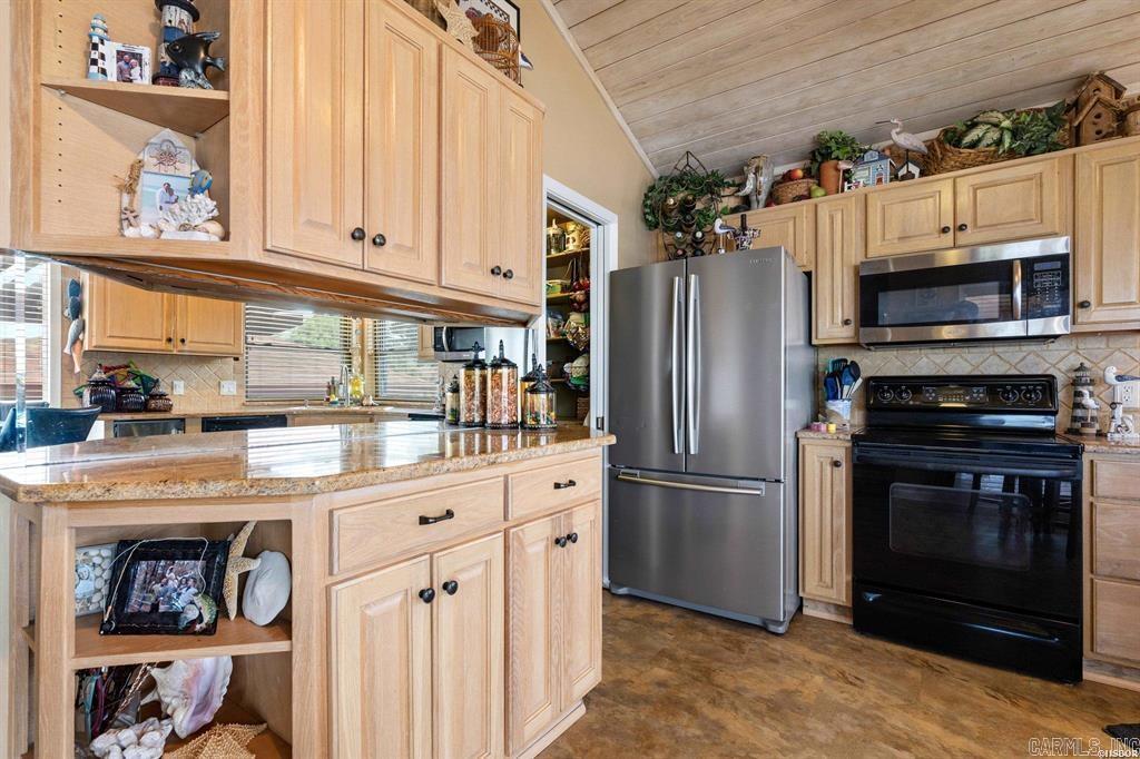 Farr Shores - Residential