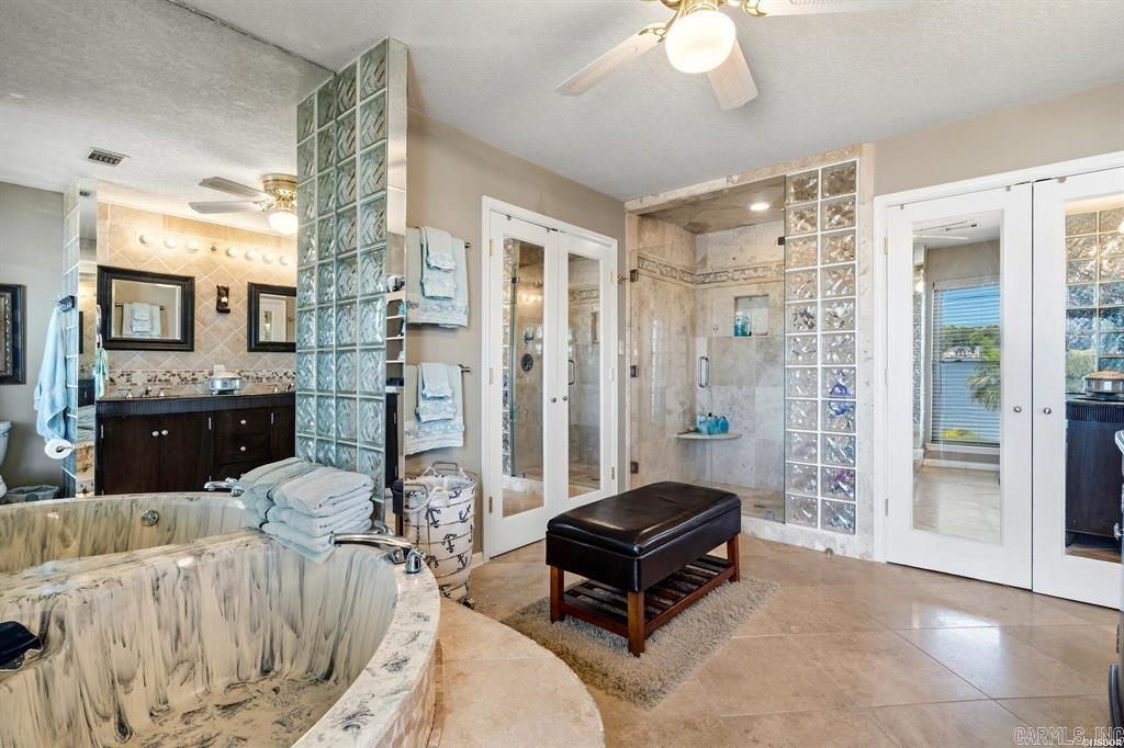 Farr Shores - Residential