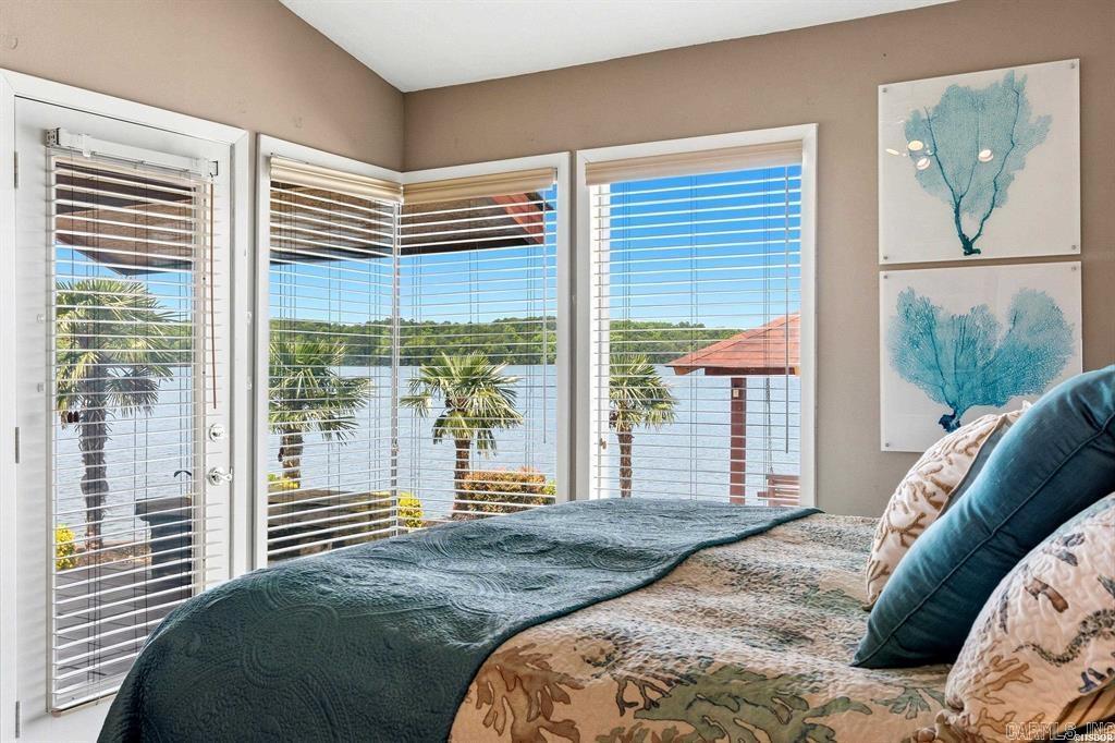 Farr Shores - Residential