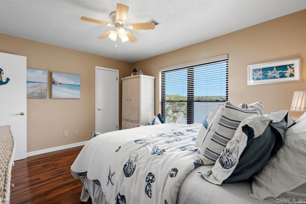 Farr Shores - Residential