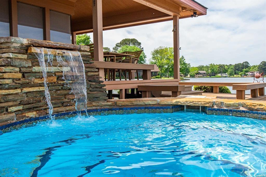 Farr Shores - Residential