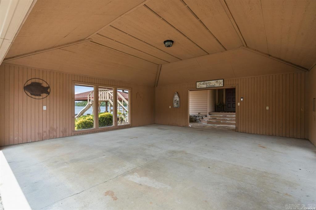 Farr Shores - Residential