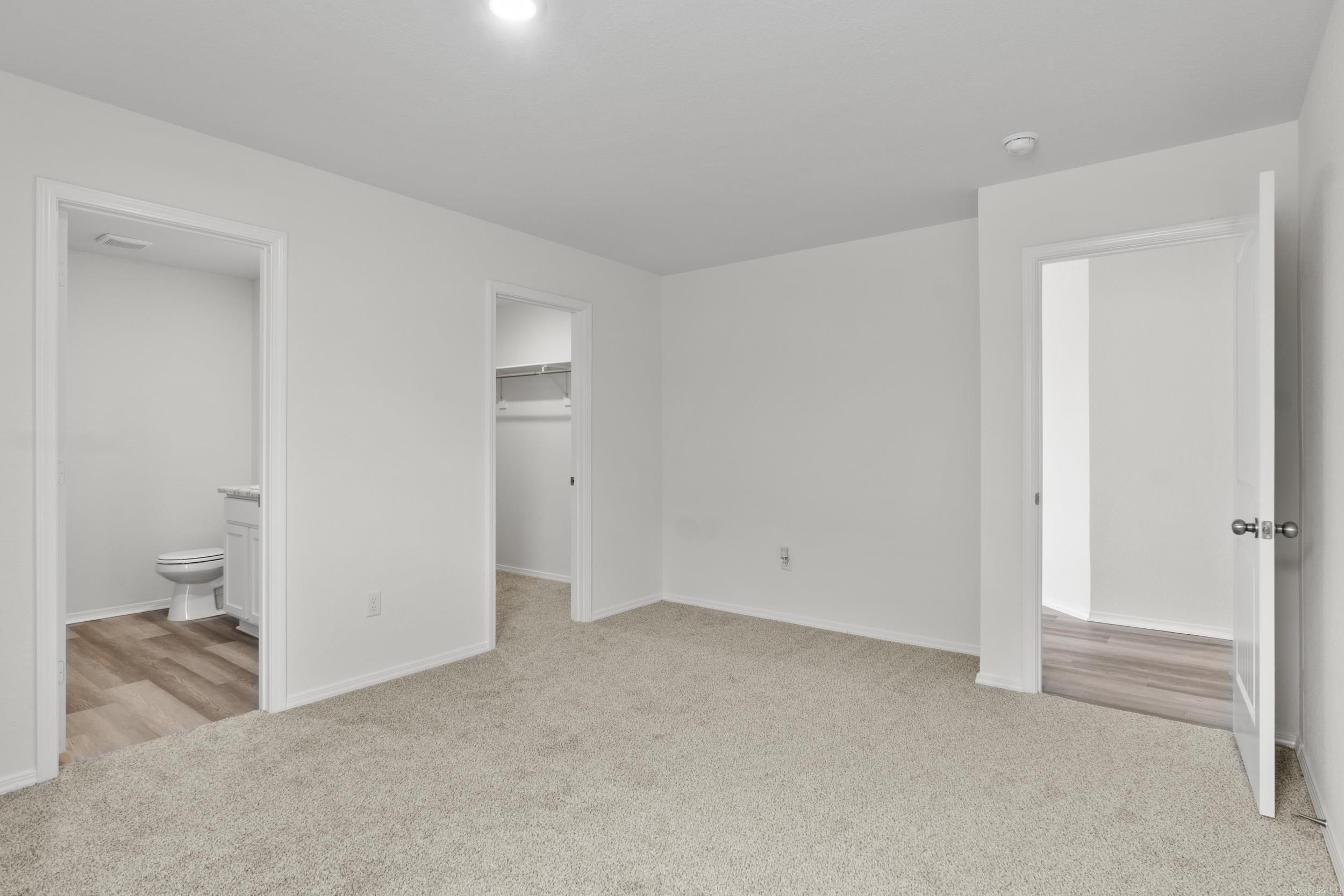 HILL FARM - Residential