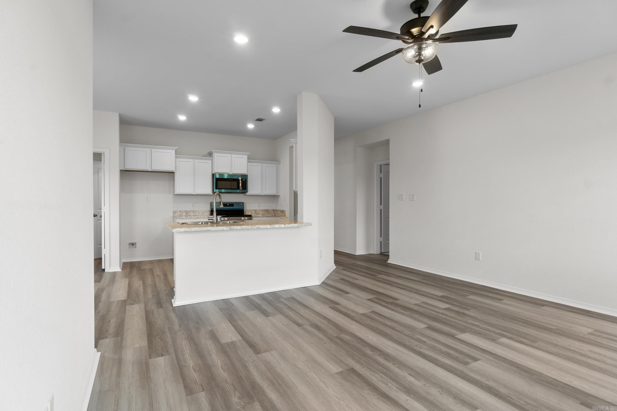 HILL FARM - Residential