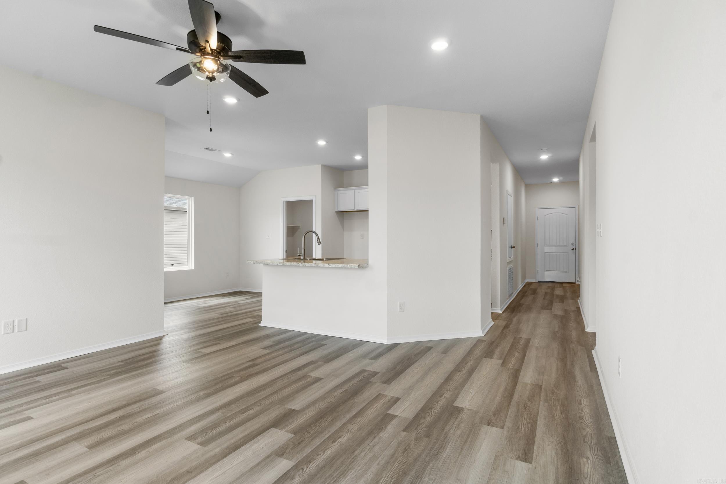 HILL FARM - Residential