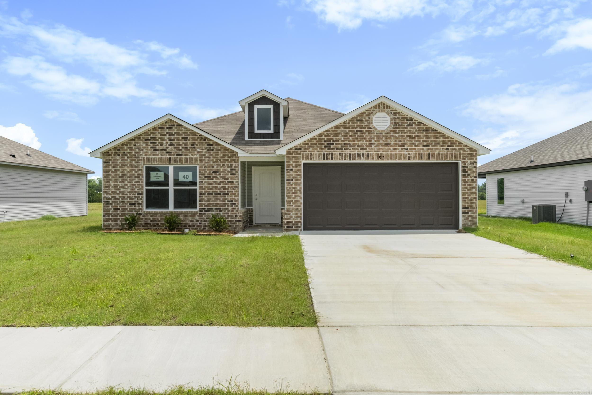 HILL FARM - Residential