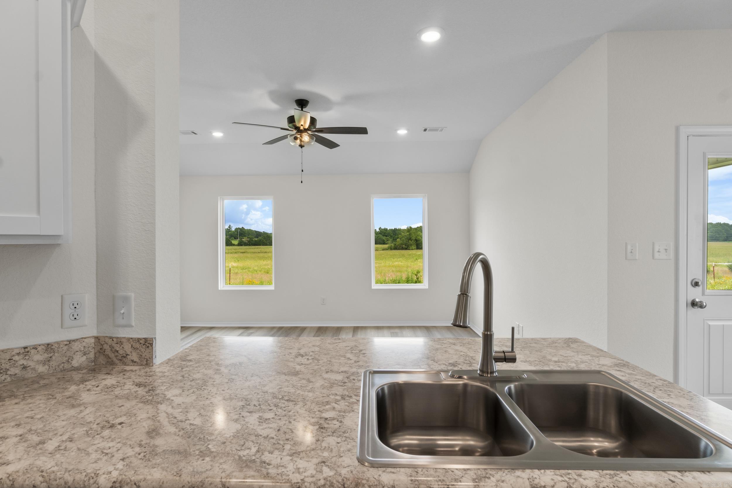 HILL FARM - Residential