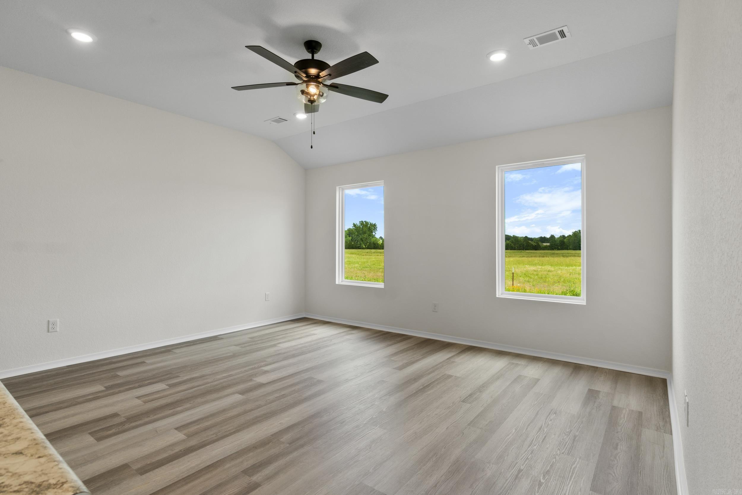 HILL FARM - Residential