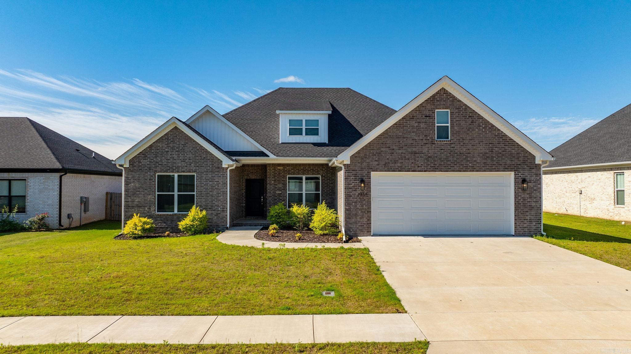 IVY PLACE - Residential