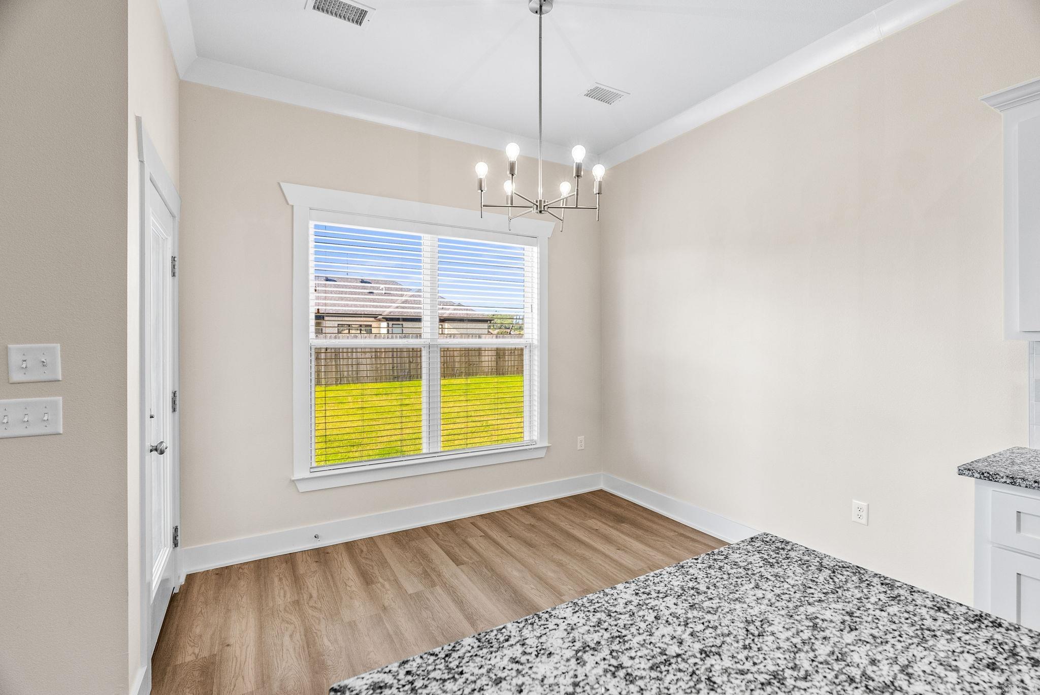 IVY PLACE - Residential