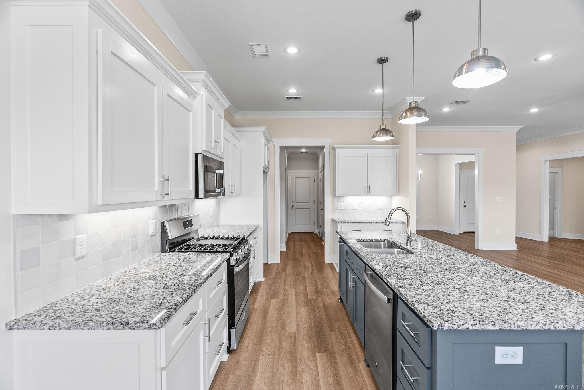 IVY PLACE - Residential