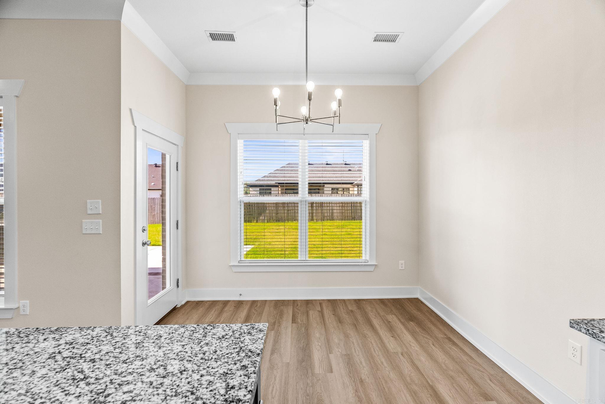 IVY PLACE - Residential