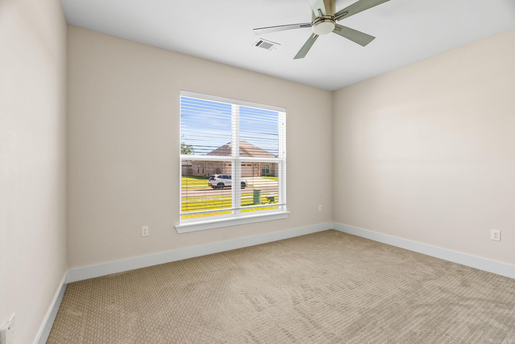 IVY PLACE - Residential