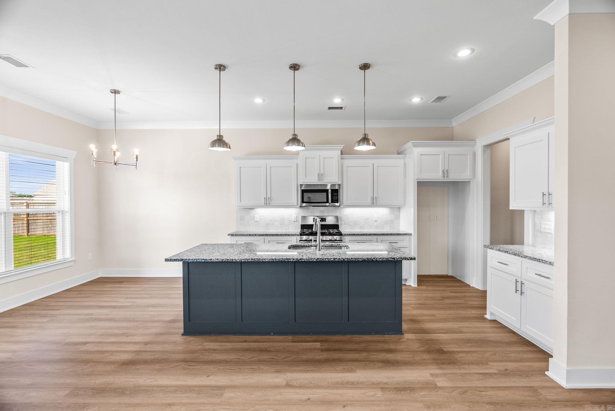 IVY PLACE - Residential
