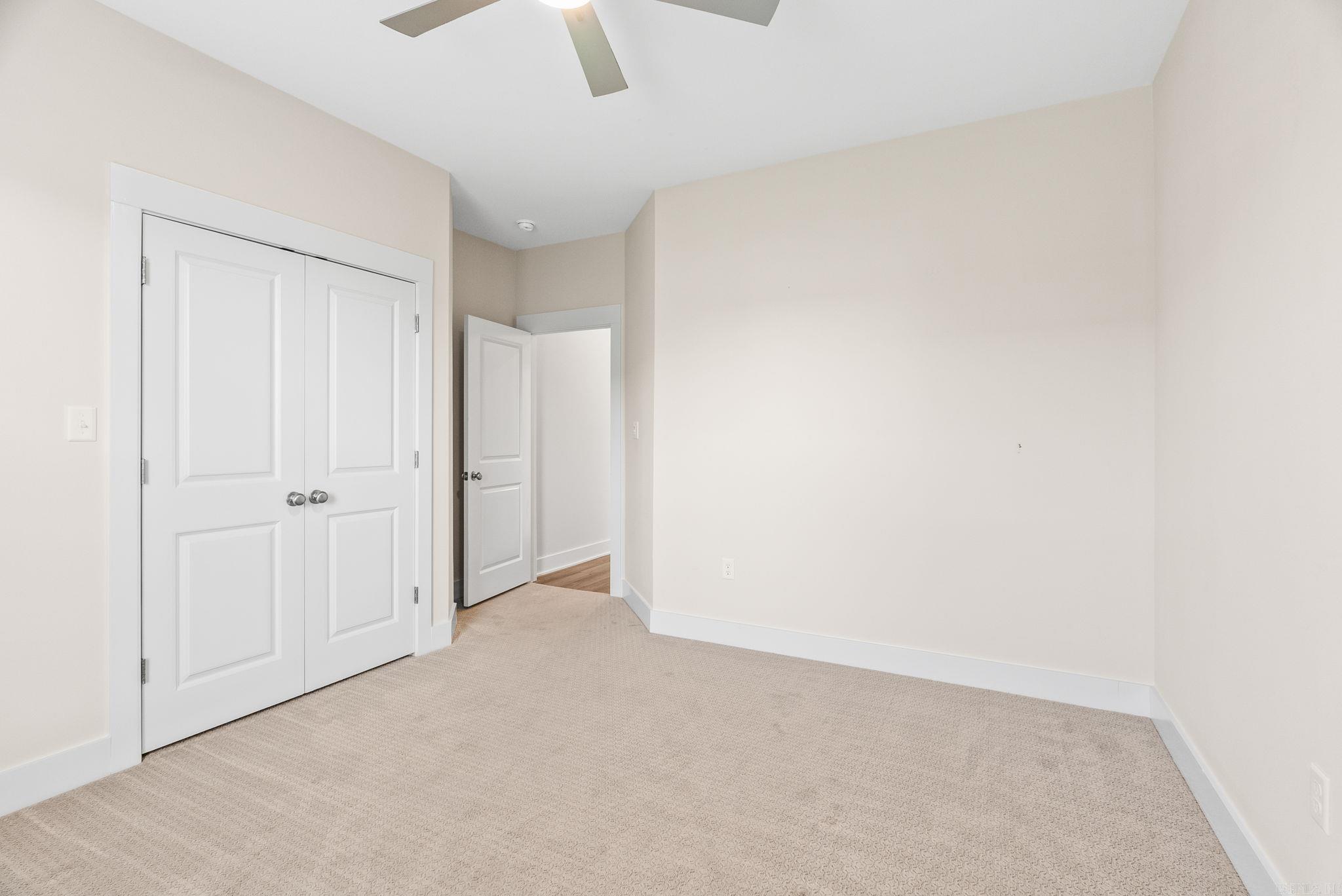 IVY PLACE - Residential