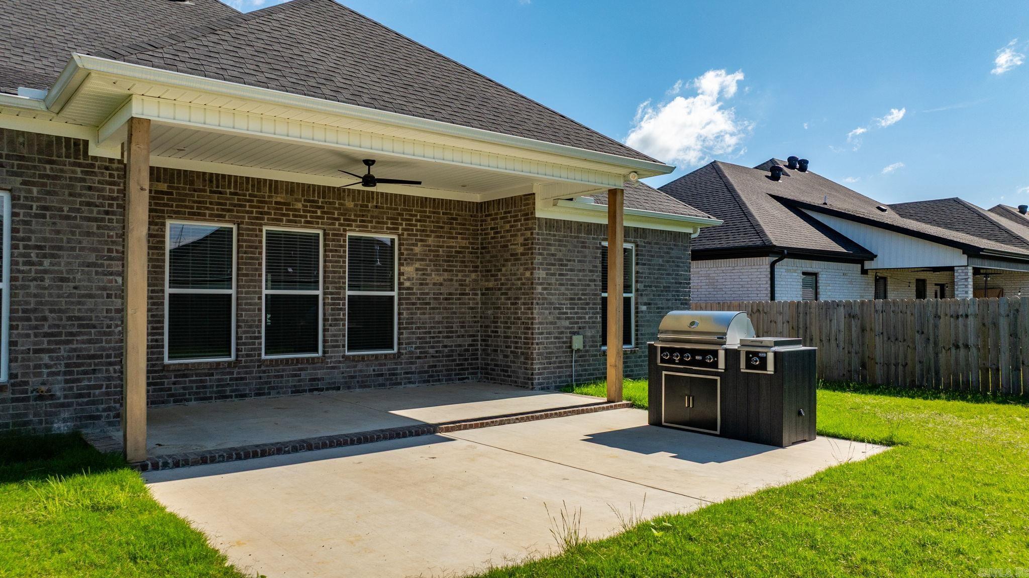 IVY PLACE - Residential