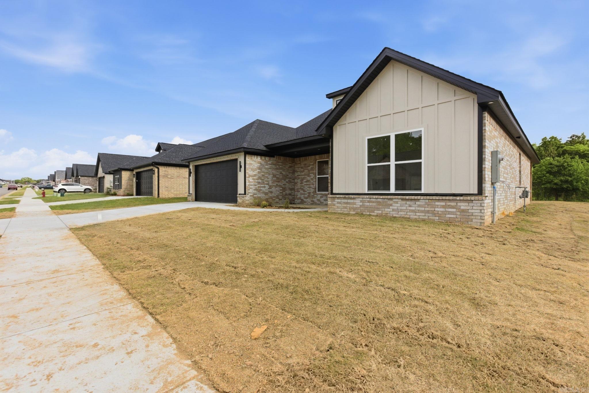 SARATOGA PLACE SUBDIVISION - Residential