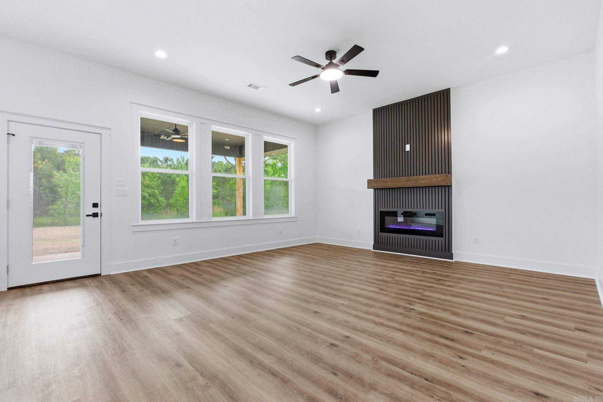 SARATOGA PLACE SUBDIVISION - Residential