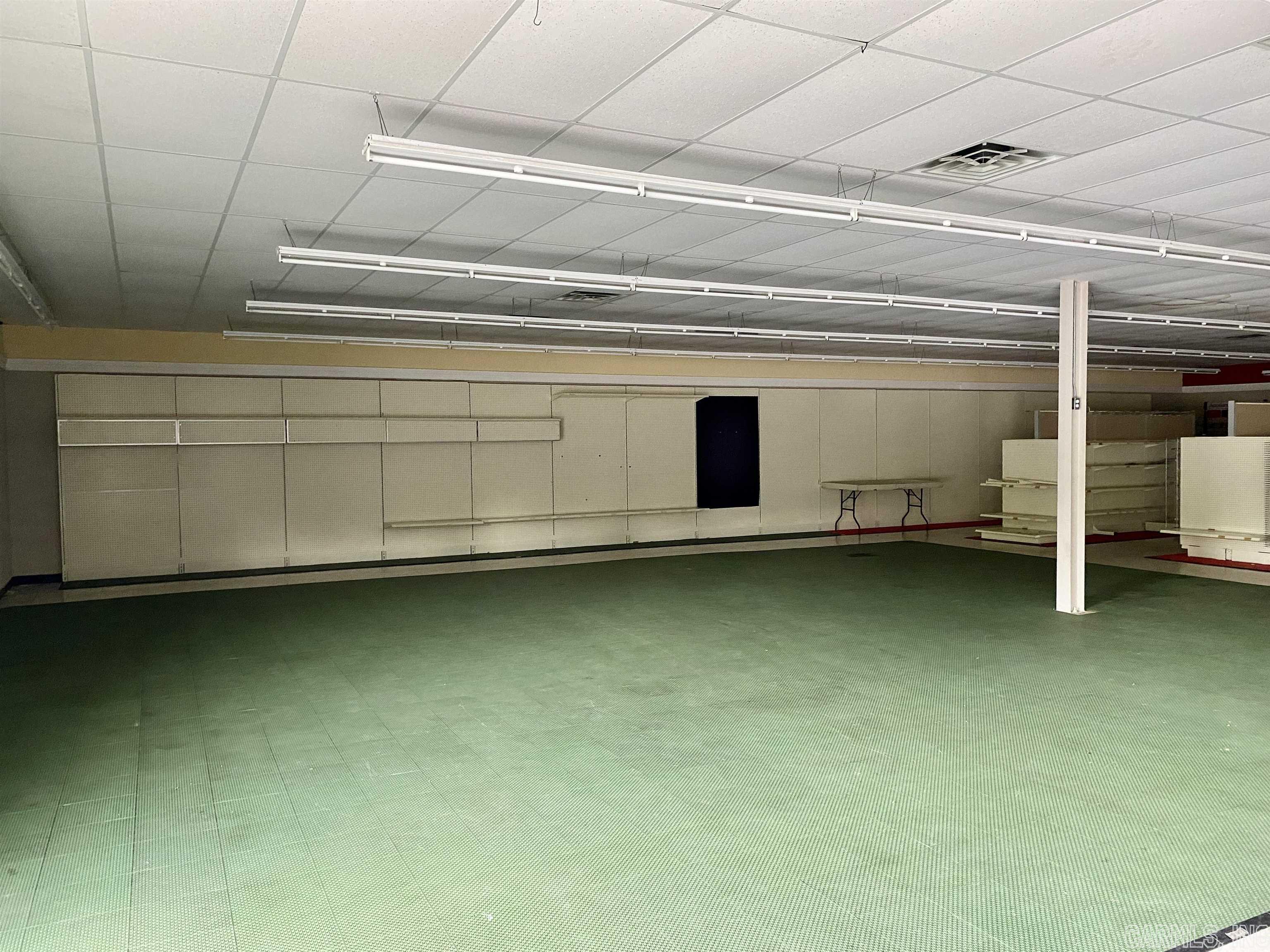 Metes & Bounds - Commercial Sale