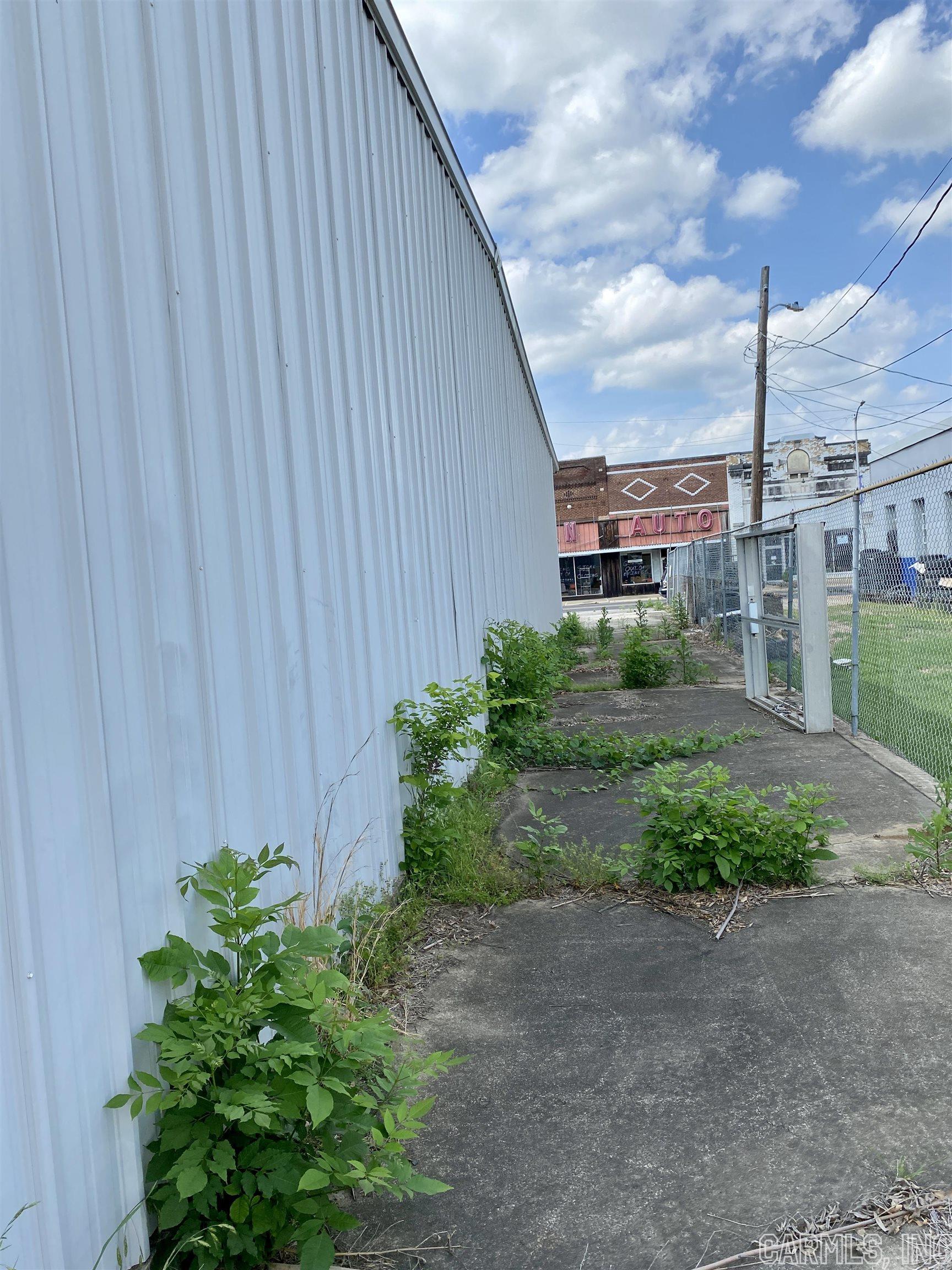 Metes & Bounds - Commercial Sale