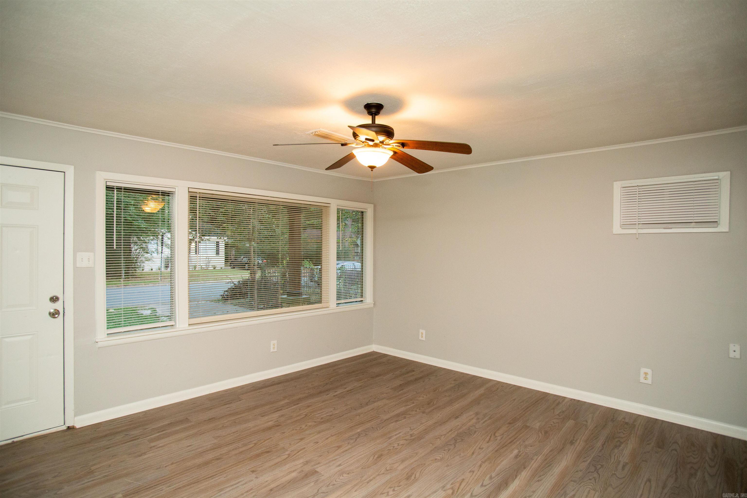 Barrow John 2L - Residential Lease