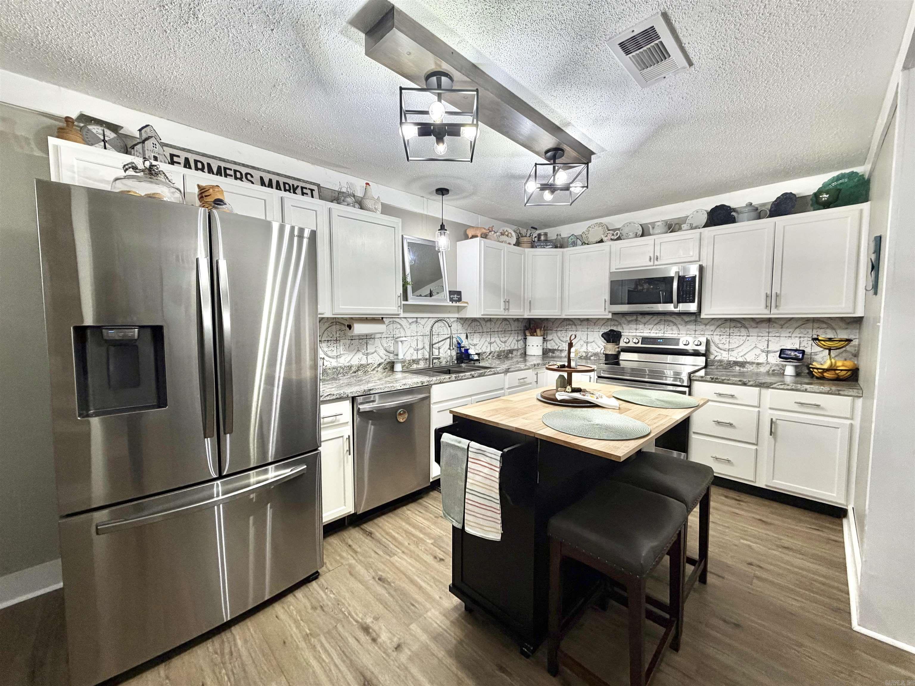 EIGHTH ADDN - Residential