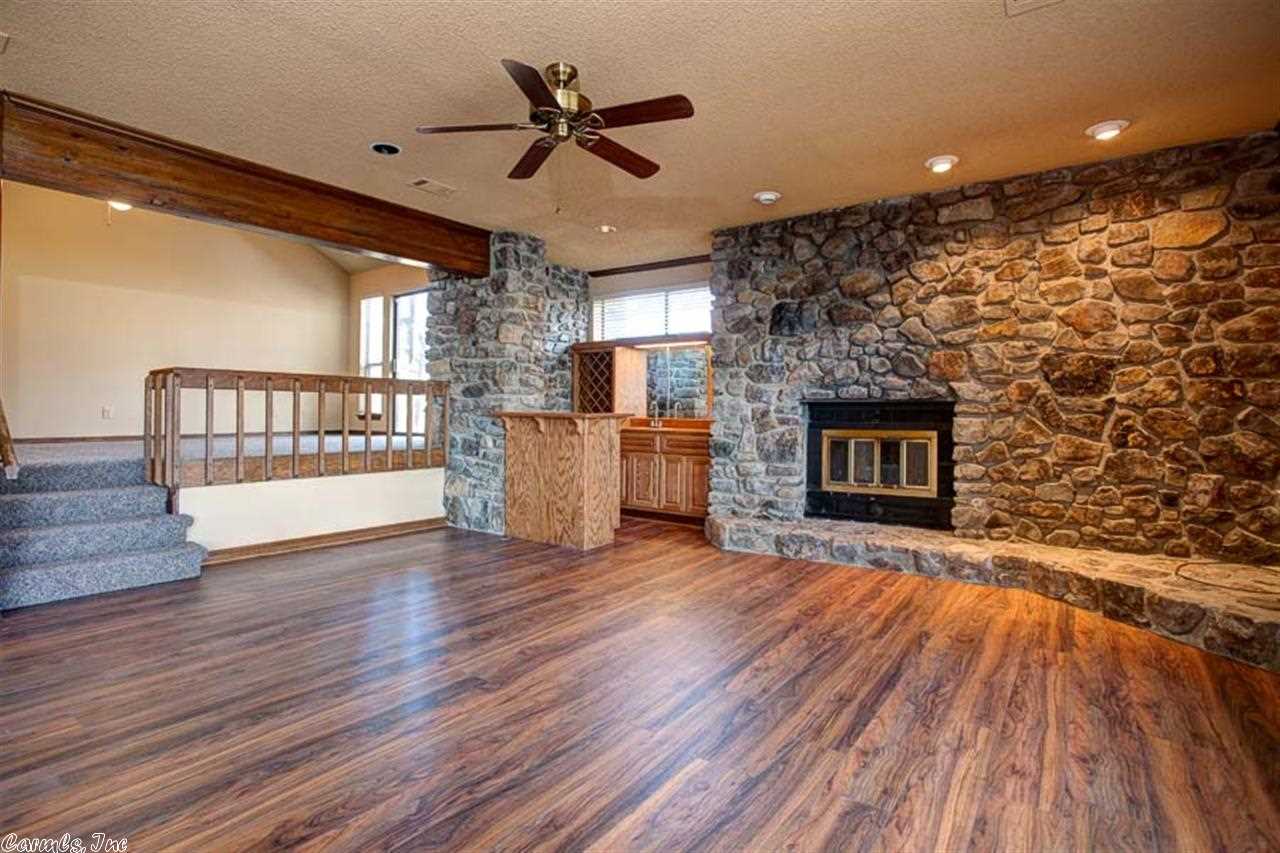 The Landing of Cook Mountain - Residential