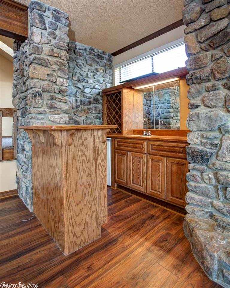 The Landing of Cook Mountain - Residential