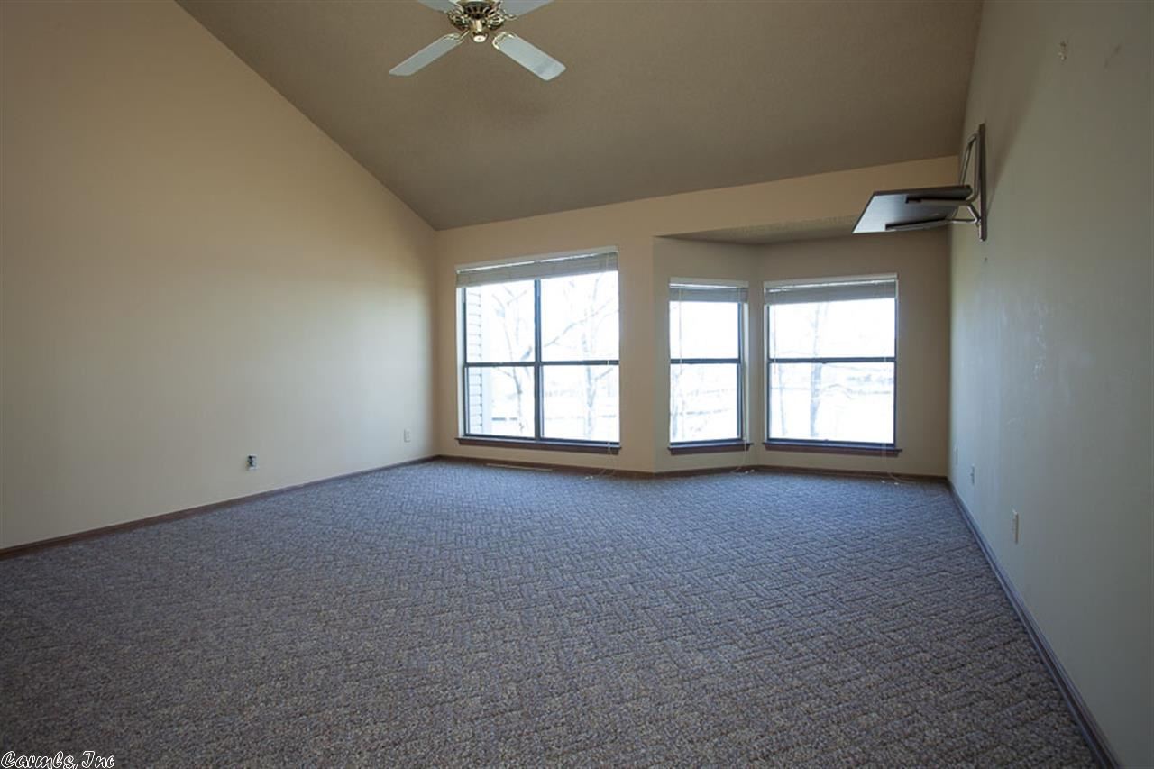 The Landing of Cook Mountain - Residential