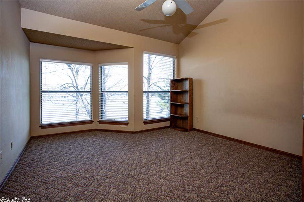 The Landing of Cook Mountain - Residential