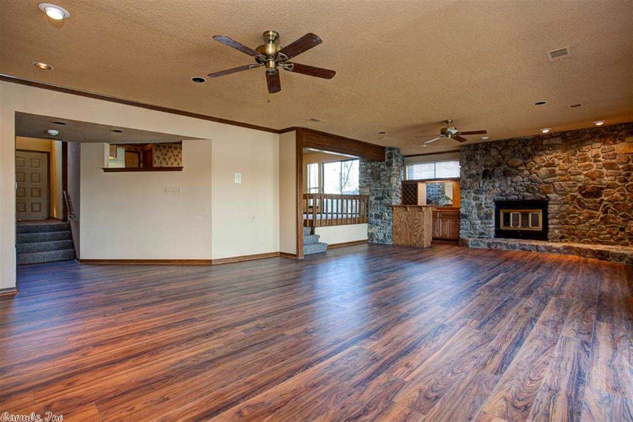 The Landing of Cook Mountain - Residential