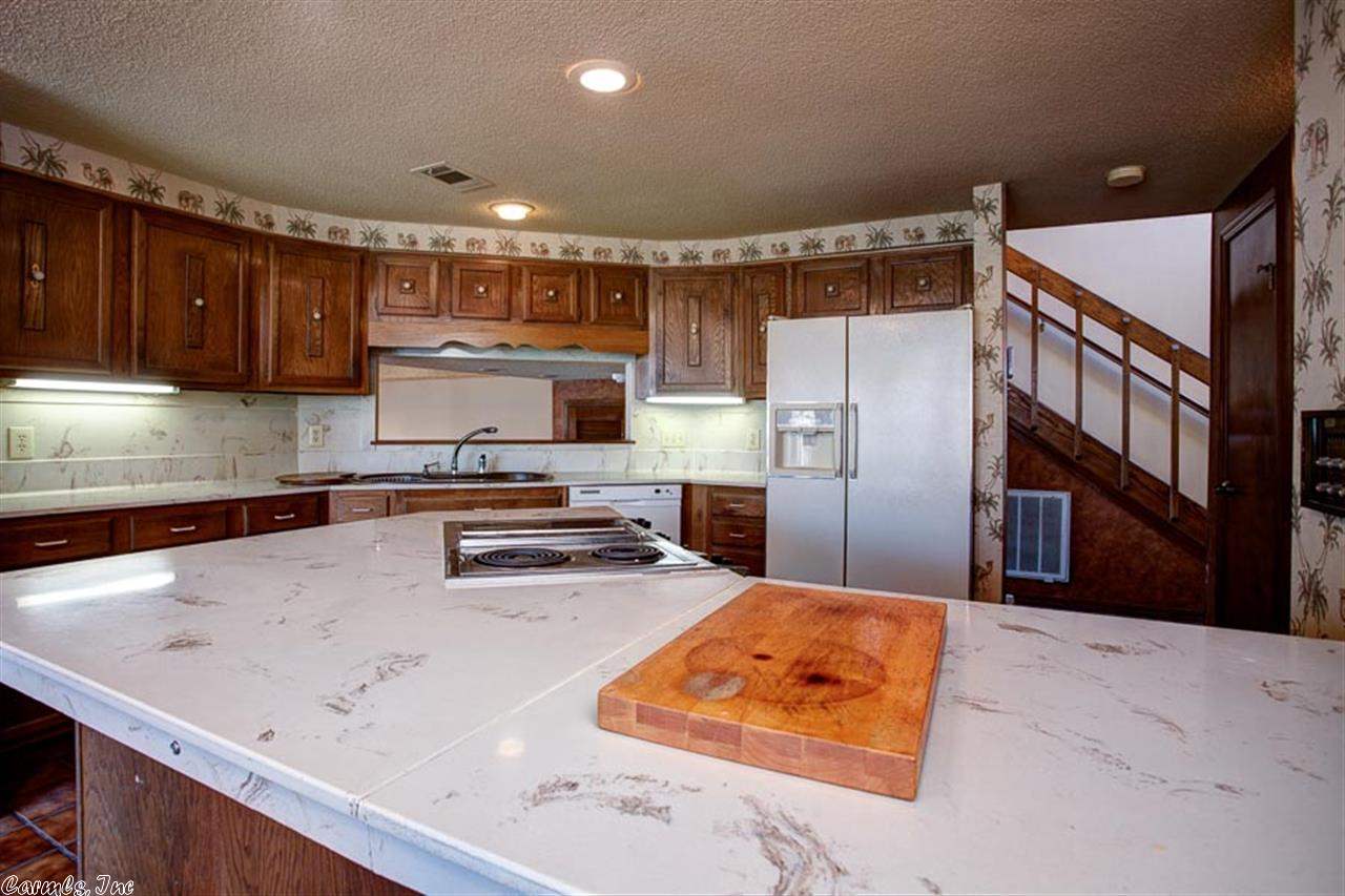 The Landing of Cook Mountain - Residential