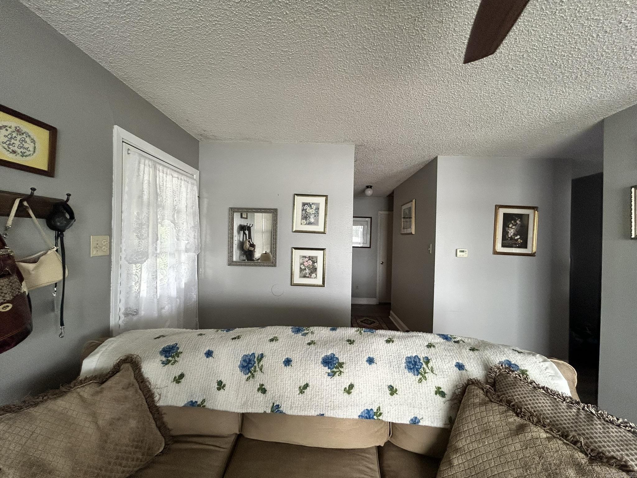 RIVERSIDE PARK - Residential