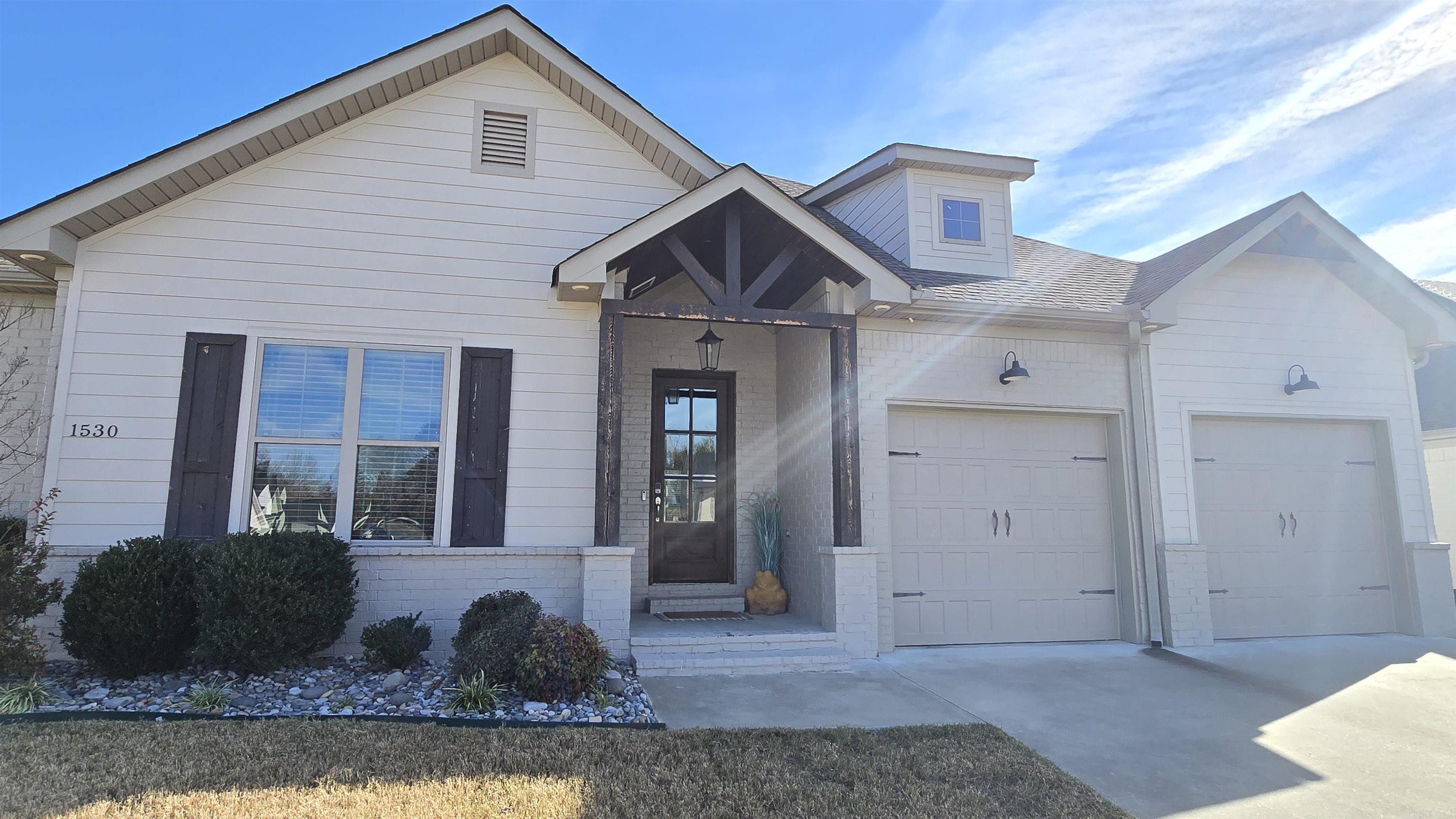 Charleston Place - Residential