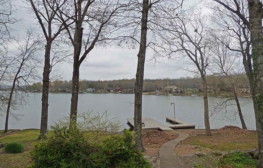 WEST LAKES ESTATES 2ND - Residential