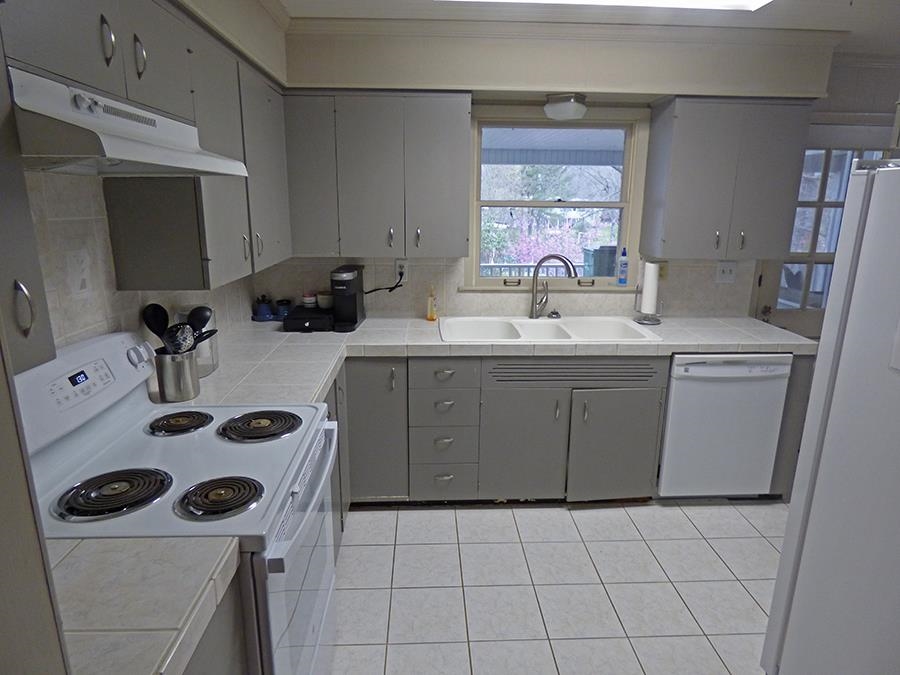 WEST LAKES ESTATES 2ND - Residential