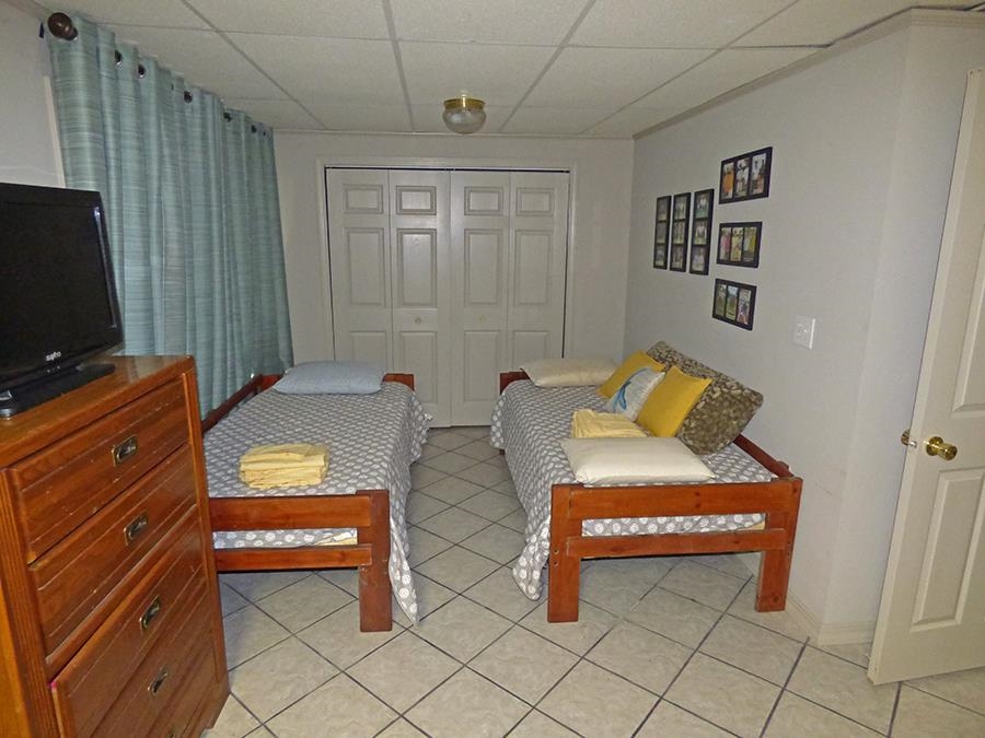 WEST LAKES ESTATES 2ND - Residential