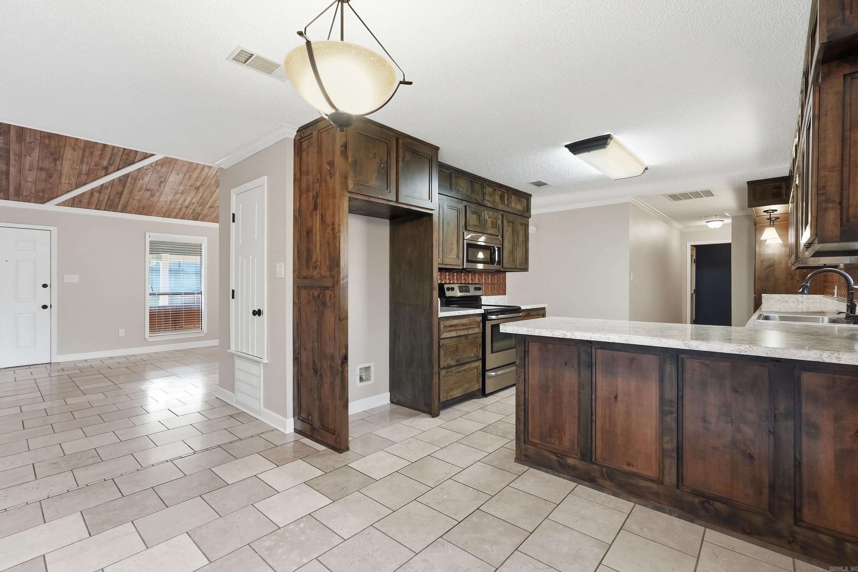 BRIAR SPRINGS - Residential