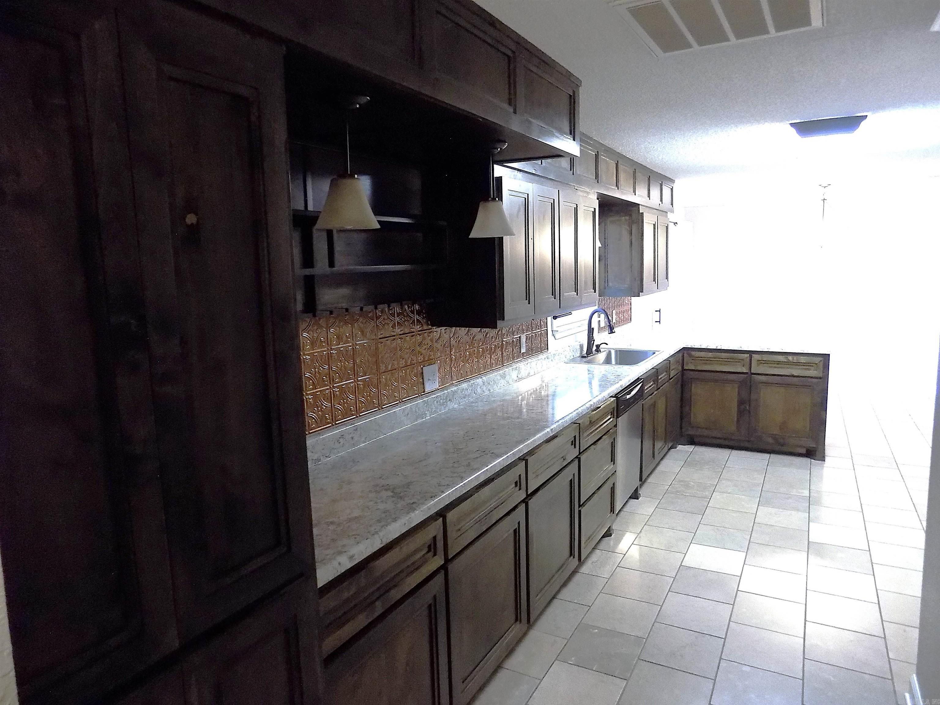 BRIAR SPRINGS - Residential