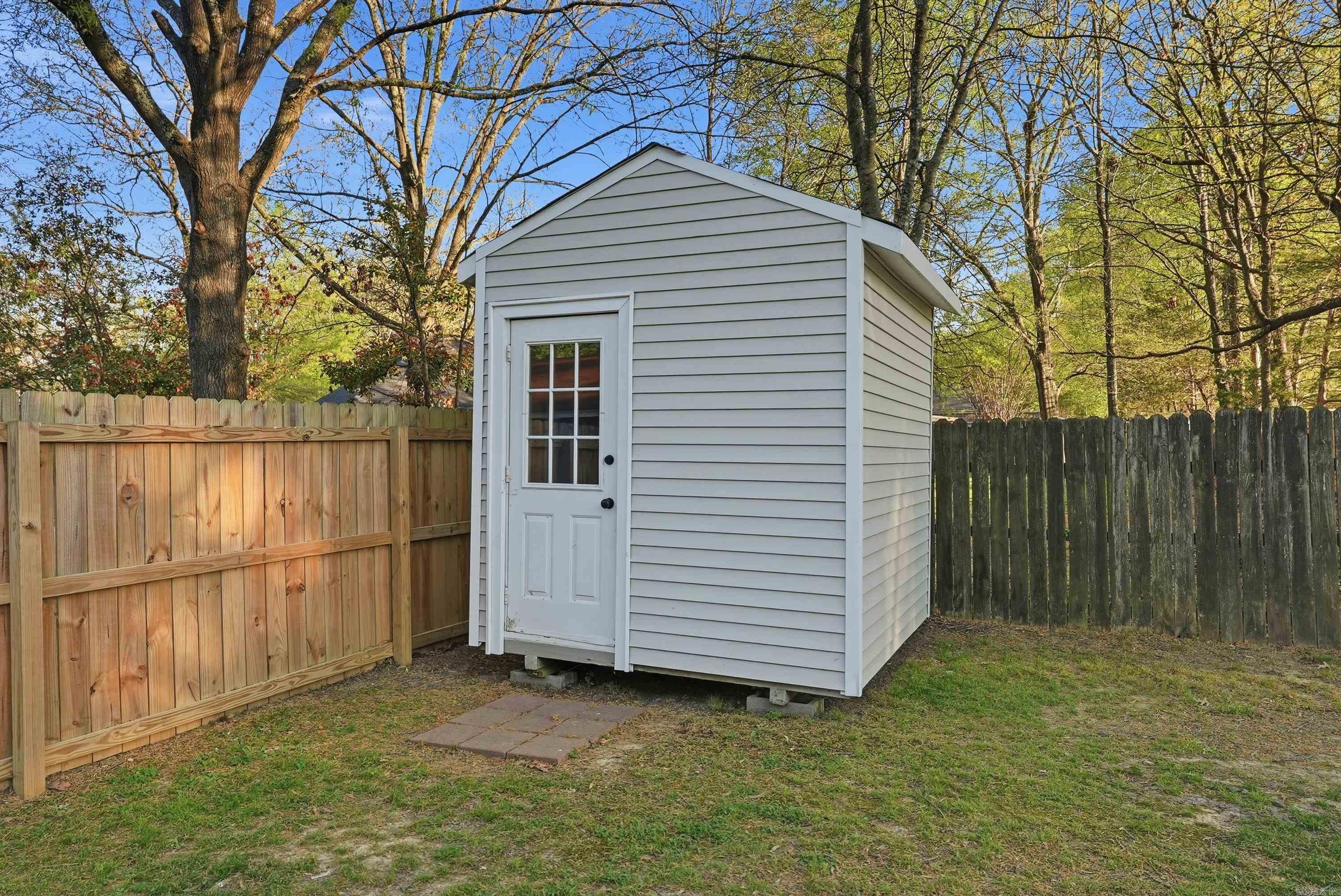 BRIAR SPRINGS - Residential