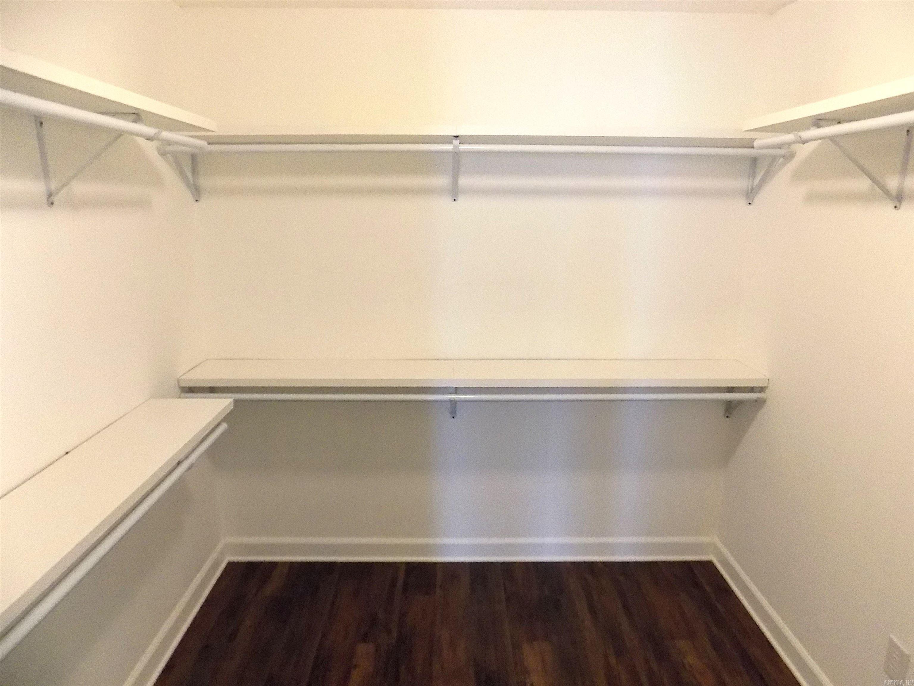 BRIAR SPRINGS - Residential