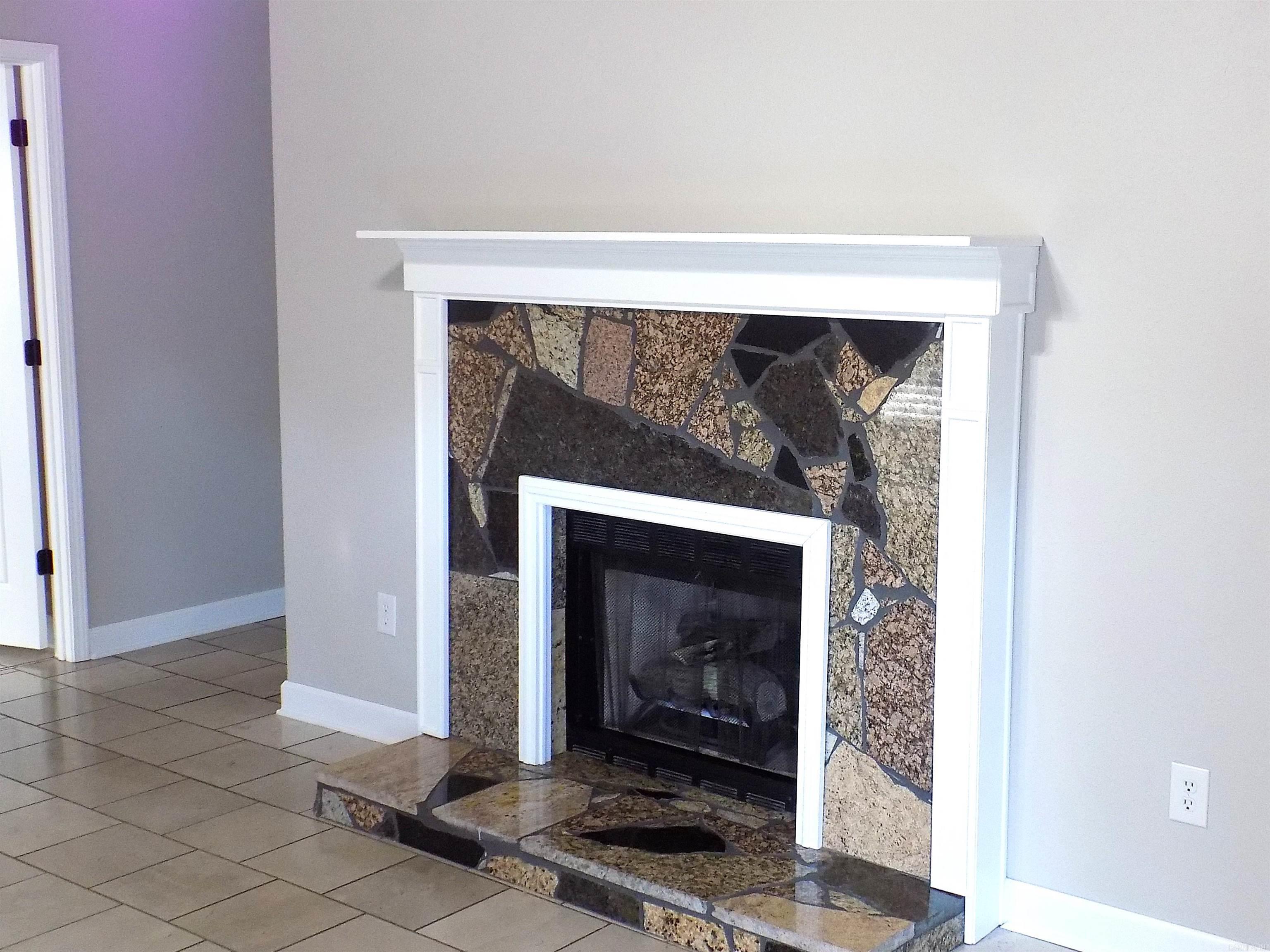 BRIAR SPRINGS - Residential